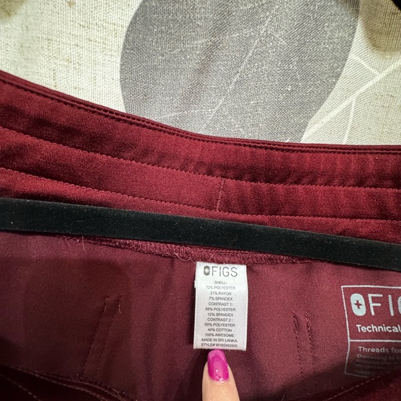 Figs Maroon Technical Collection Scrub Set - Picture 4 of 5
